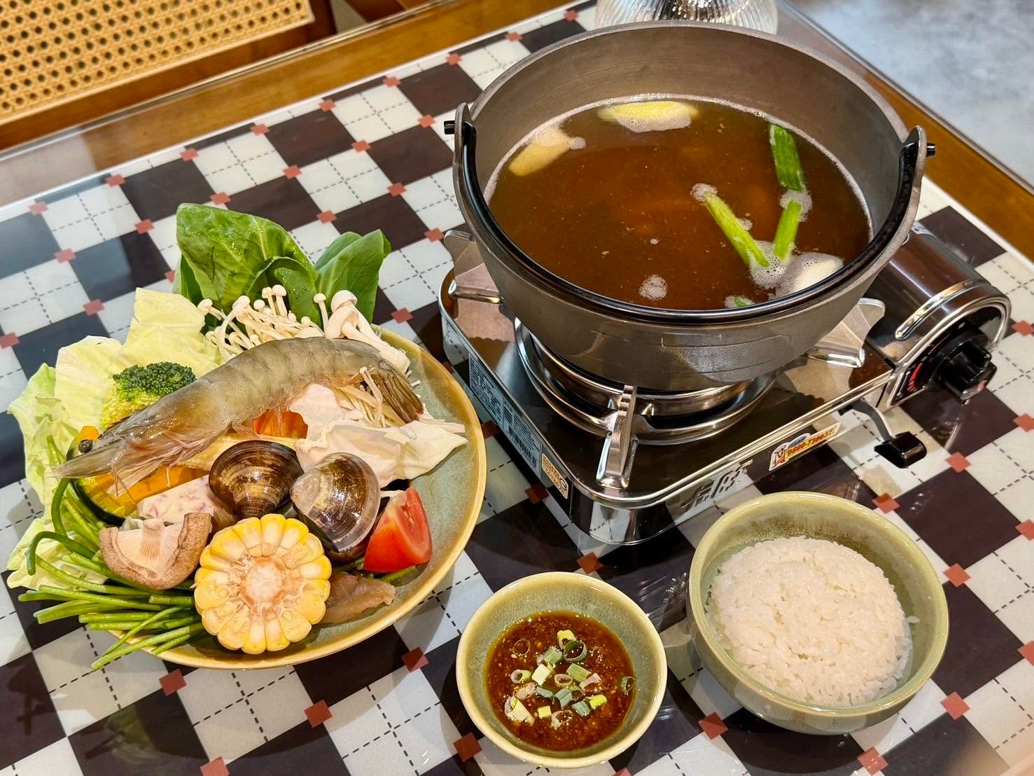1107巷（咖啡簡餐 · 火鍋）